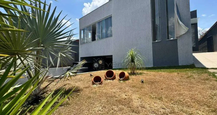 Casa em condomínio fechado com 3 quartos à venda na Rua VL3, 100, Condomínio Cedros, Lagoa Santa
