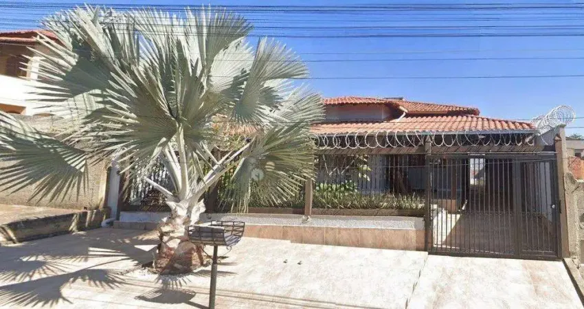 Casa com 3 quartos à venda na Rua das Dálias, 52, Jardim Ipê, Lagoa Santa