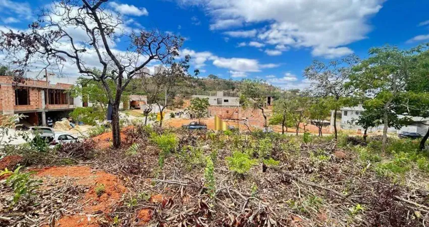 Terreno em condomínio fechado à venda na Rua Nove, 13, Lundcéia, Lagoa Santa