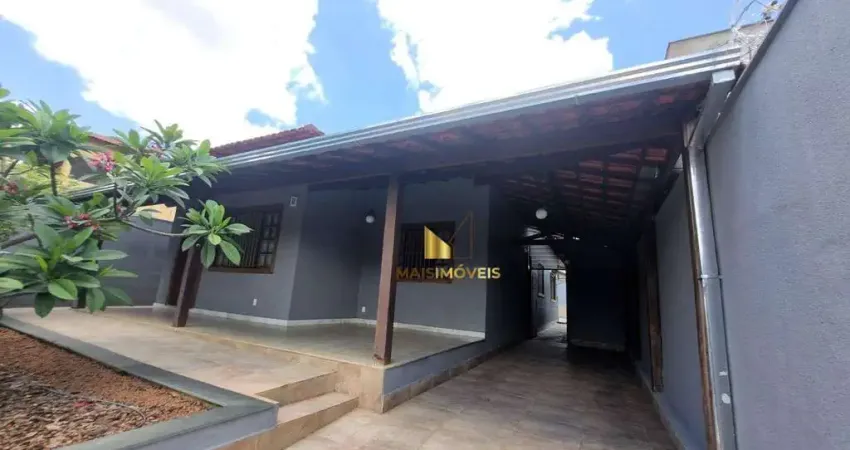 Casa com 3 quartos à venda na Rua das Árvores, 196, Jardim Ipê, Lagoa Santa