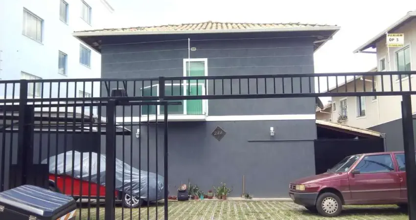 Casa com 2 quartos à venda na Rua Buri, 49, Parque Xangri-Lá, Contagem