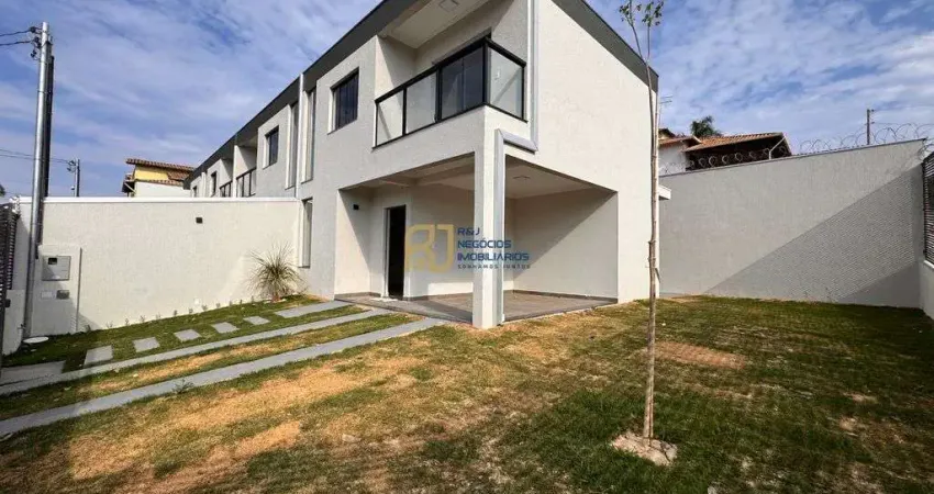 Casa geminada à venda - 3 quartos sendo 1 suíte - 2 vagas - 281m² - céu azul