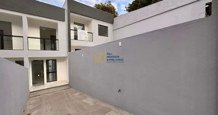 Casa geminada à venda - 2 quartos - 1 vaga - ampla área externa - jardim leblon