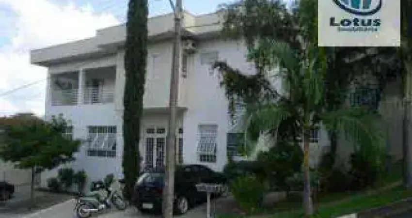 Casa com 3 dormitórios à venda, 385 m² por R$ 2.000.000,00 - Centro - Jaguariúna/SP