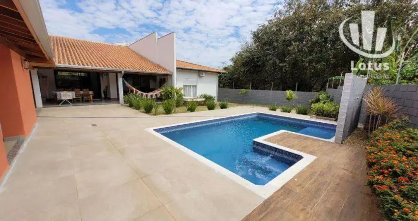 Casa com 3 dormitórios à venda, 500 m² por R$ 2.200.000,00 - Condomínio Ana Helena - Jaguariúna/SP