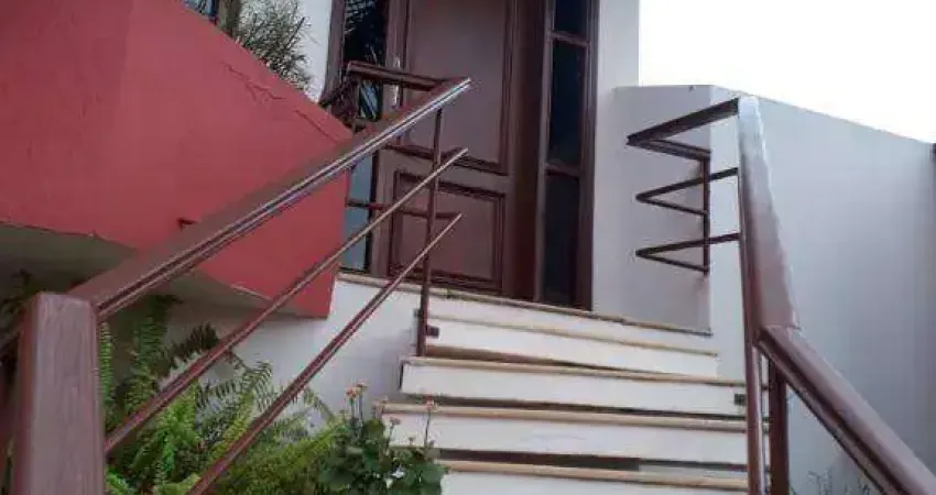 Casa com 3 dormitórios à venda, 200 m² por R$ 900.000,00 - Mauá II - Jaguariúna/SP