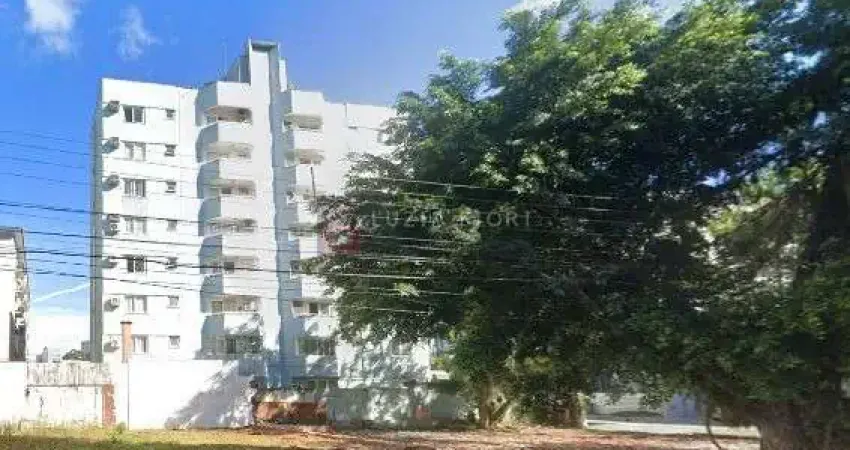 Apartamento à venda no bairro Anita Garibaldi, Joinville/SC  Apartamento  amplo, com sala de estar e jantar integradas,  cozinha independente com  móv