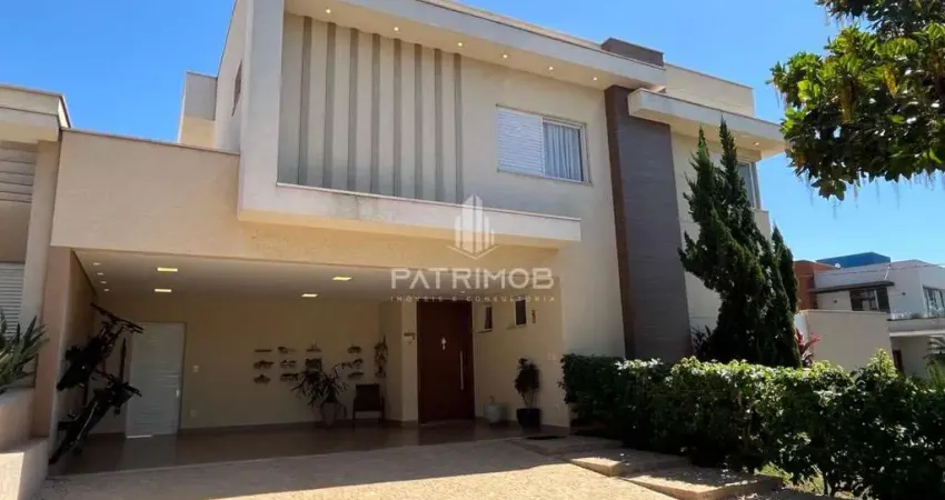 Casa Térrea c/ 4 suítes e piscina em Condomínio Villa Romana 1