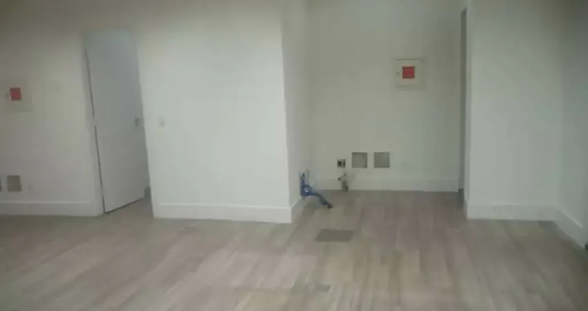 Conjunto Comercial para Venda em São Paulo, Vila Olímpia, 2 banheiros, 1 vaga