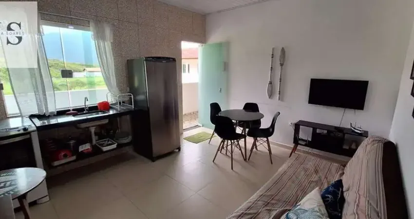 Lindo apartamento a venda, com 01 dormitório, perto da Praia da Maranduba