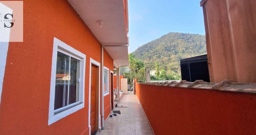 Apartamento dúplex com 02 dormitórios a venda Praia do Sapé Maranduba