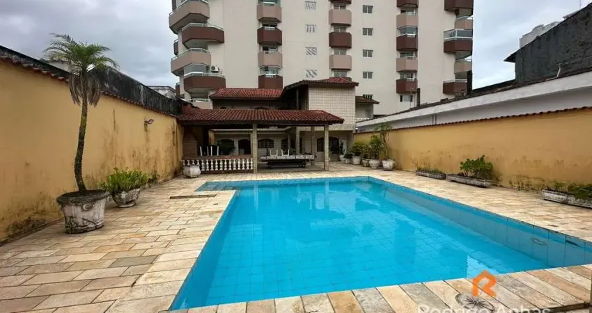 Casa à venda no bairro Centro - Mongaguá/SP