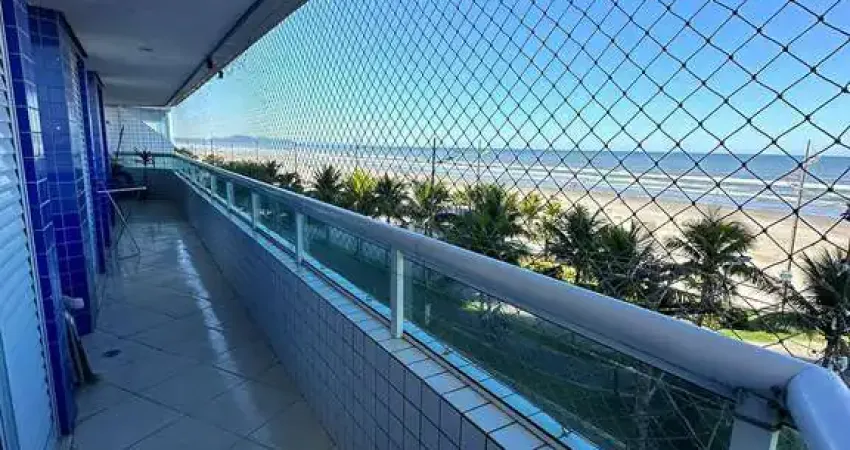Apartamento à venda no bairro Maracanã - Praia Grande/SP