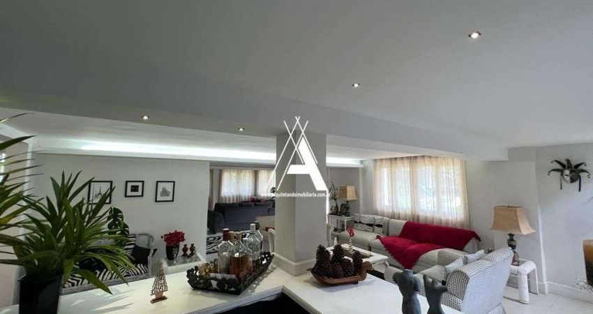 Linda casa com 5 quartos sendo 5 suítes. Exclusividade em condomínio.