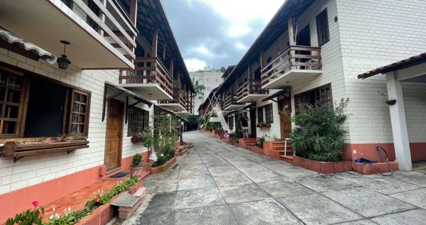 Casa em condomínio- 3 quartos-Bairro Araras-Teresópolis