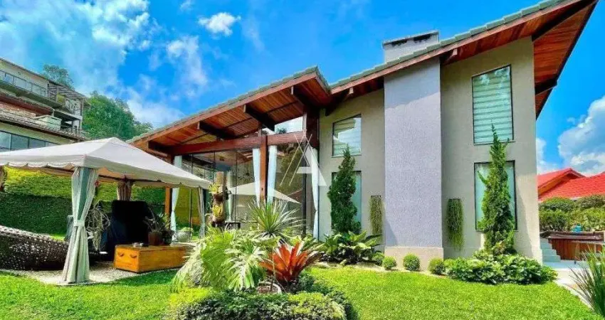 Exclusiva Casa de Alto Padrão com 3 Quartos e 200 m² à Venda em Vargem Grande