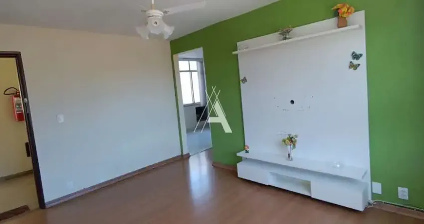 Apartamento todo reformado próximo ao alto, 3 quartos, garagem coberta.