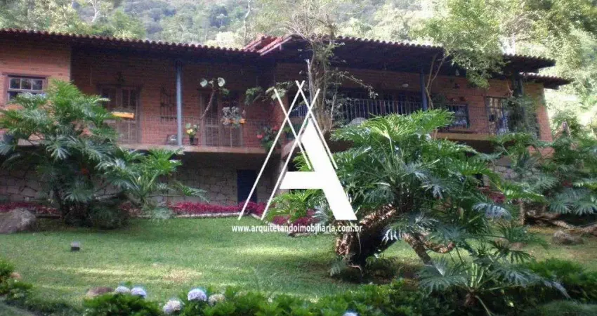 Casa de 3 qts, terreno de 5.300m², no bairro de quebra frascos, teresópolis