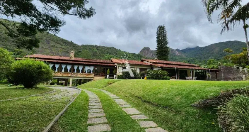 Encantadora pousada à venda na cascata dos amores – teresópolis
