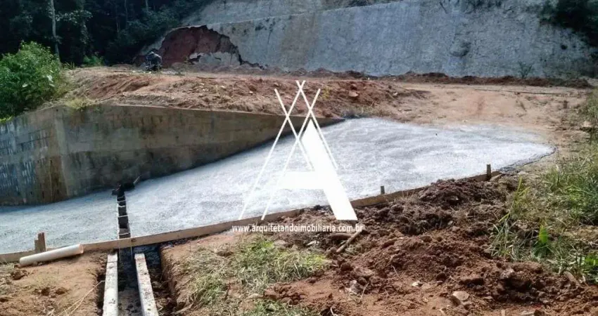 Terreno ideal para depósito/galpão na br 116 (teresópolis, bairro três córregos)