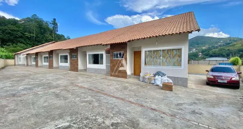 Casa em condomínio fechado com 2 quartos à venda no Albuquerque, Teresópolis
