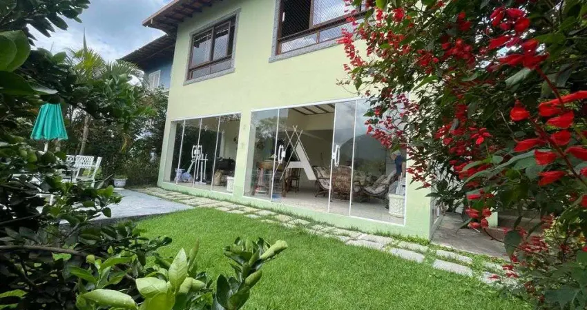 Casa de condomínio à venda com 3 quartos, 3 banheiros e 1 vaga por r$ 650.000