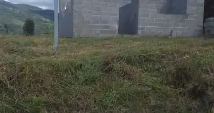 Terreno à venda no Centro, Caldas 