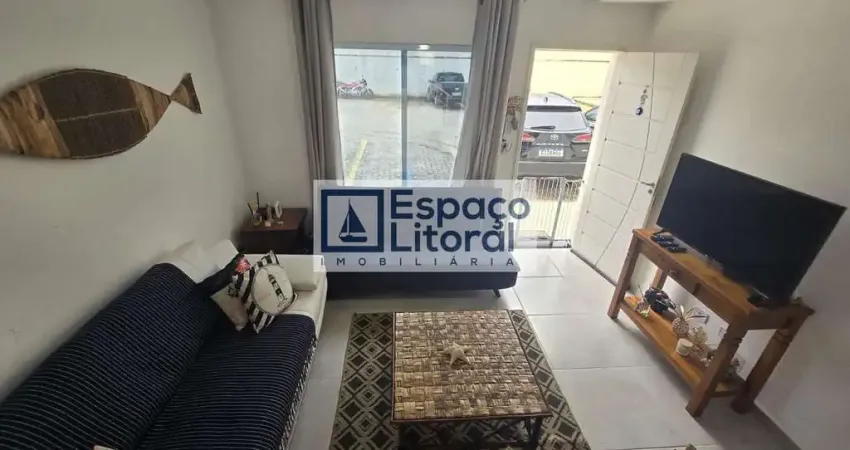 Sobrado com 2 dormitórios à venda, 73 m² por R$ 530.000,00 - Massaguaçu - Caraguatatuba/SP