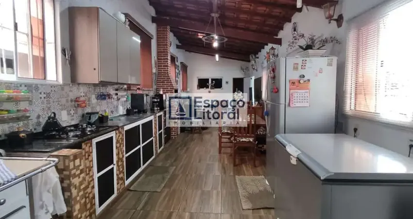 Sobrado com 3 dormitórios à venda, 244 m² por R$ 500.000,00 - Porto Novo - Caraguatatuba/SP
