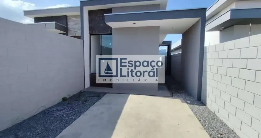 Casa com 2 dormitórios à venda, 65 m² por R$ 350.000,00 - Balneário dos Golfinhos - Caraguatatuba/S