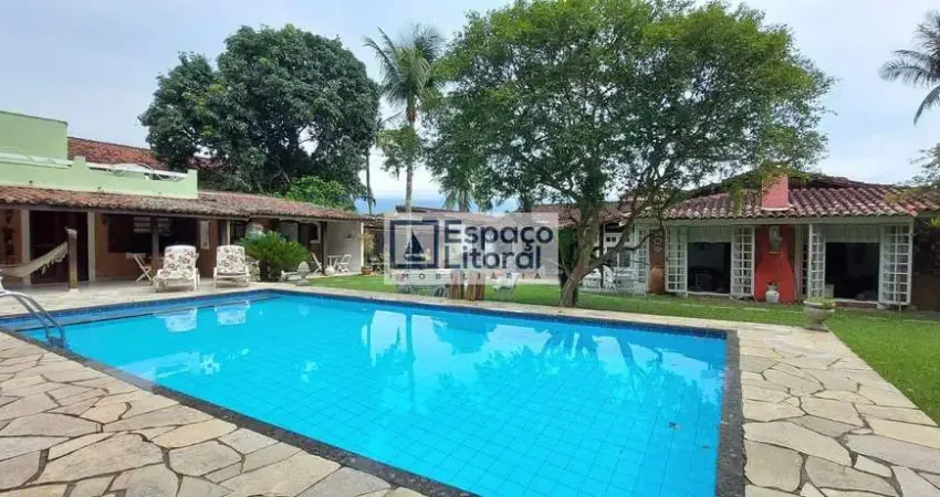 Casa com 6 dormitórios à venda, 200 metros da praia,  por R$ 2.400.000 - Barequeçaba - São Sebastiã