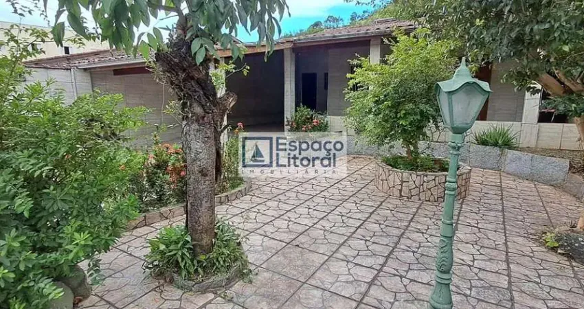 Casa com 3 quartos à venda no Balneário Forest, Caraguatatuba 