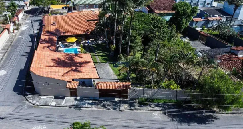 Casa com 4 quartos à venda na Praia das Palmeiras, Caraguatatuba 