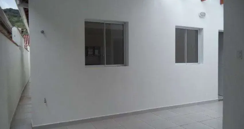 Casa com 2 quartos para alugar no Centro, Caraguatatuba 