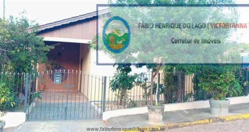 Casa com 3 quartos à venda no Centro, Piracaia