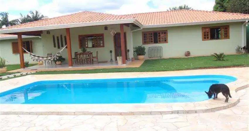 Casa à venda no Jardim Santos Reis, Piracaia 