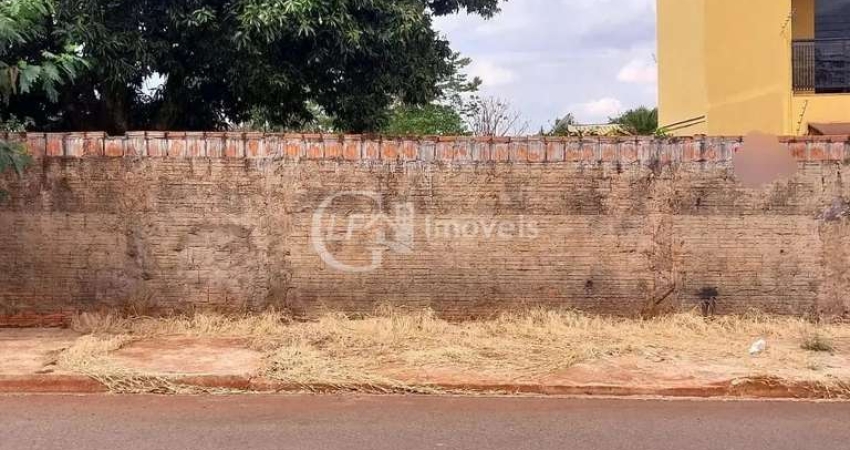 Terreno à venda em Campo Grande-MS, bairro São Francisco, 360m² de área. Venha conferir!