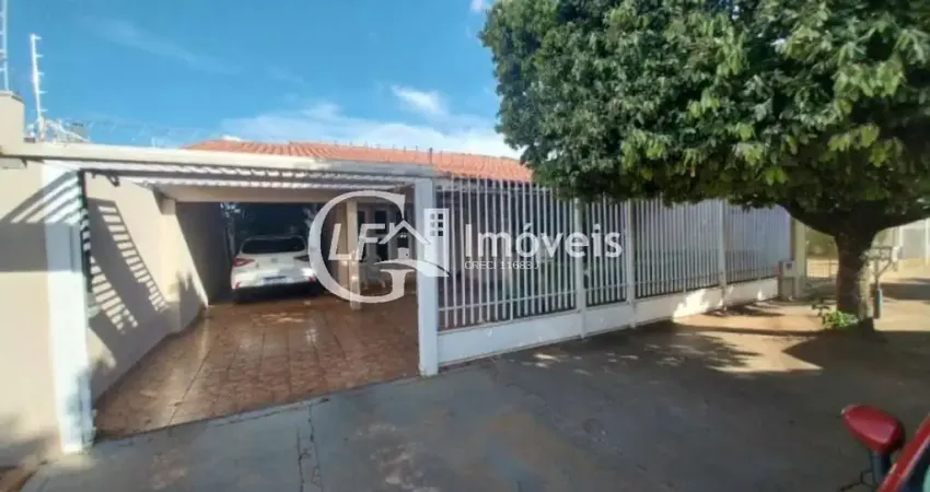 Casa à venda em Campo Grande-MS, 3 quartos, 1 suíte, 4 vagas de garagem na Vila Taquarussu - Imperdível!