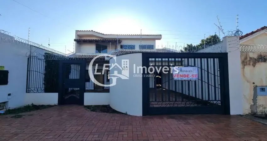 Excelente Sobrado em Localização Privilegiada ? Próximo à Av. Fábio Zahran