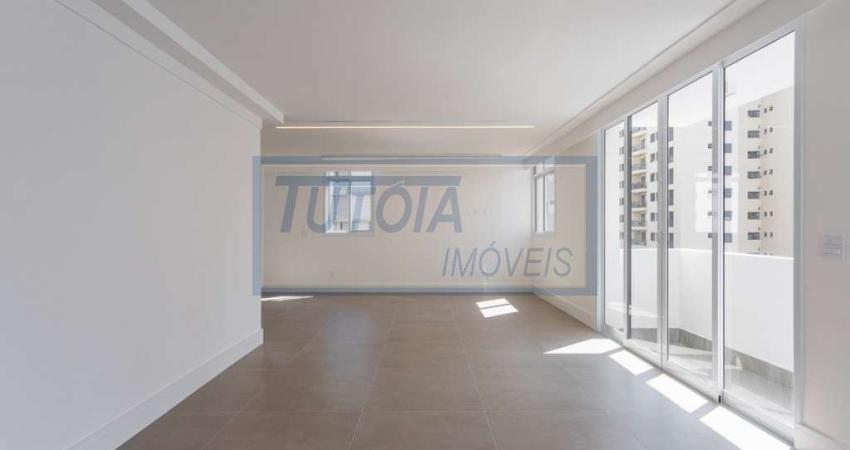 ANDAR ALTO - TOTALMENTE REFORMANDO