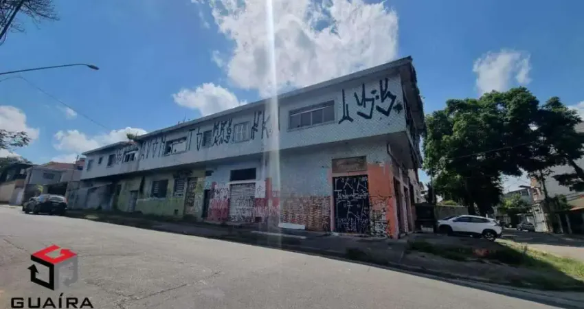 Terreno à venda na Rua Abernésia, 431, Santa Maria, Santo André