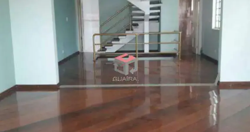 Sobrado de 338 m² no Bairro Terra Nova em São Bernardo do Campo/SP.
