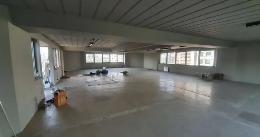Conj. Comercial de 190m² no Brooklin em São Paulo - SP