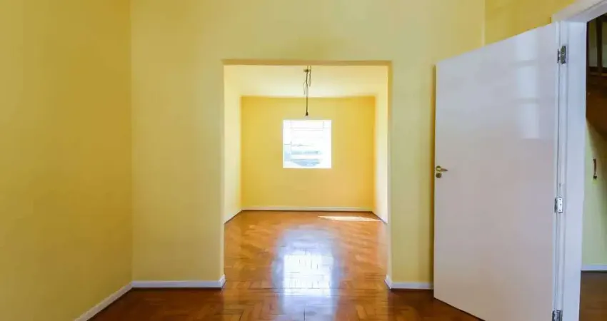 Sobrado com 90m² localizado no Bairro Cambuci em São Paulo - SP.