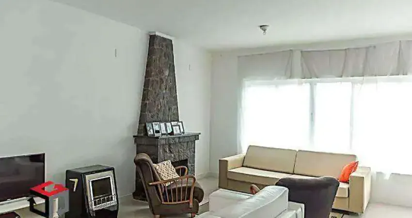 Casa assobradada com 300 m² localizada no jardim do mar em são bernardo do campo/sp.