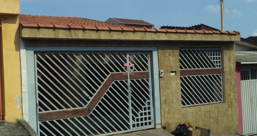 Casa térrea com 161 m² localizada no Bairro Príncipe de Gales/ Santo André.