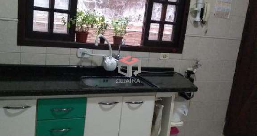 Casa de 130 m² localizado no Bairro Alvarenga em São Bernardo do Campo/SP.