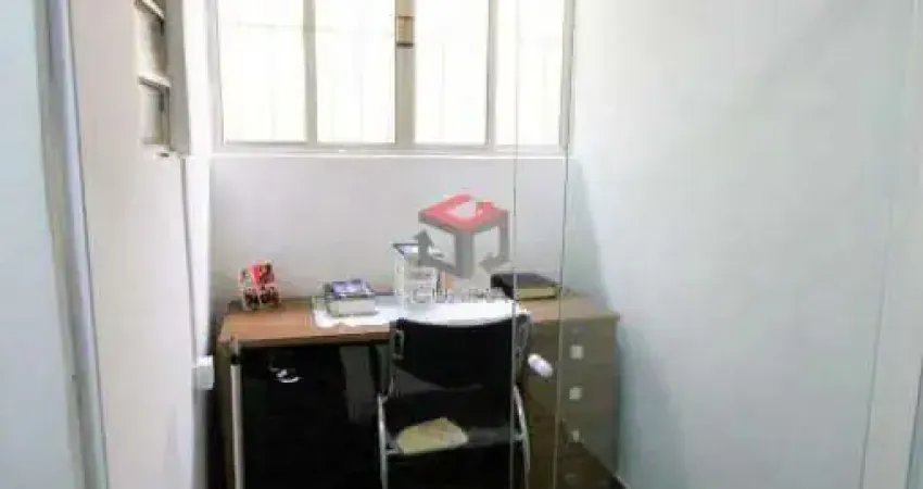 Sobrado de 186m² localizado no Jardim Hollywood em São Bernardo do Campo- SP.
