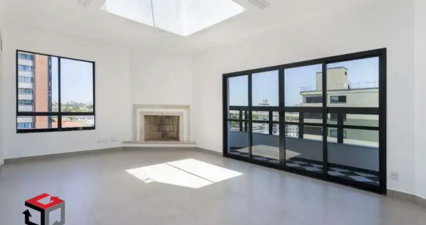 Cobertura Duplex a venda com 305m² em Moema/SP.