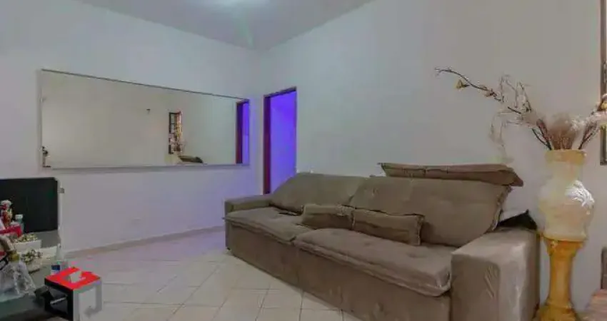 Sobrado com 159m² localizado no Parque Erasmo Assunção em Santo André/SP.
